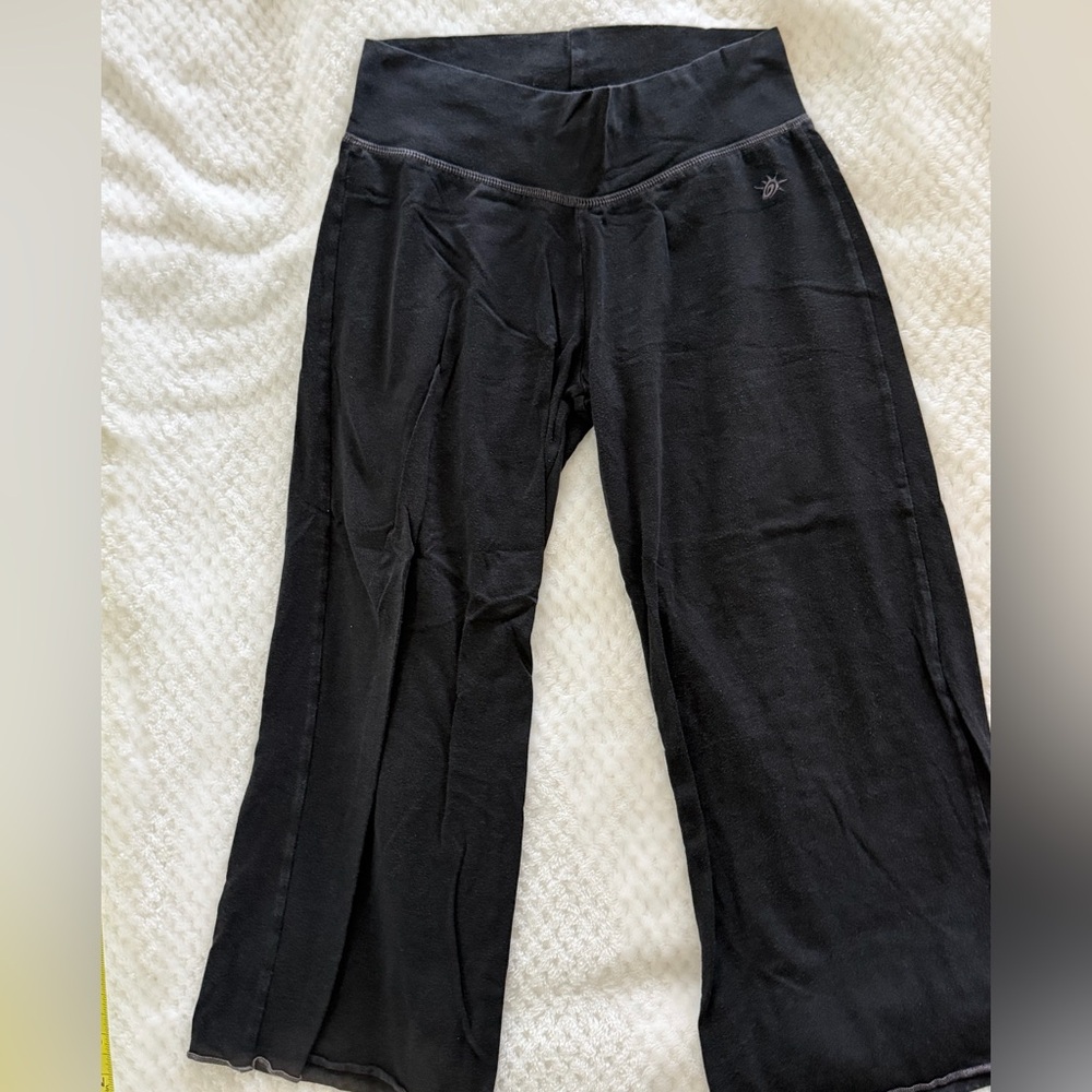 So Sporty Women's Black Capris